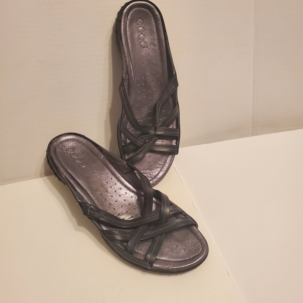 Black Leather Ecco Slides / Sandals, Sz 41 - Picture 2 of 8
